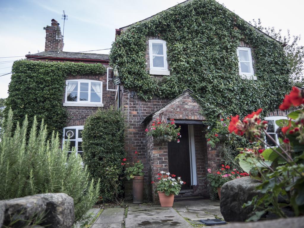 Little Bollington 阿希农场乡村旅馆酒店 外观 照片